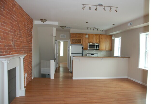 Photo - 701 S 51st St Townhome