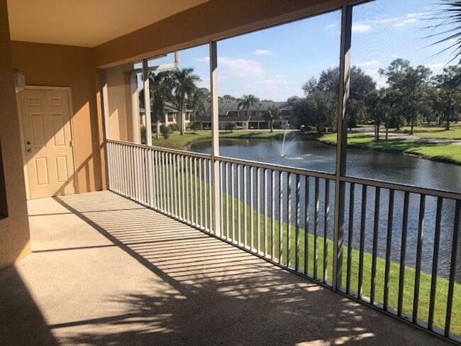 Building Photo - 15250 Riverbend Blvd Rental
