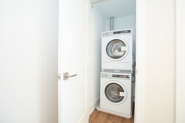 Photo - Spruce Square