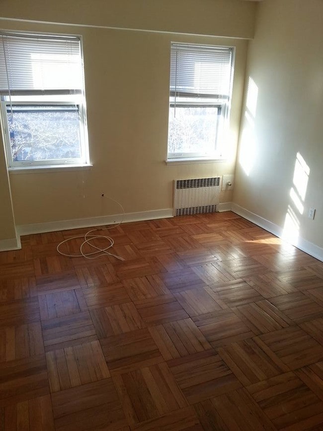 Photo - 232 Farmington Ave Unit B7