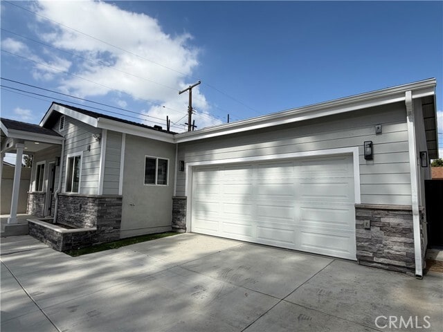 Photo - 610 W Hollyvale St