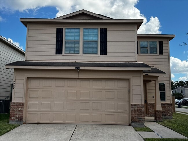 Photo - 9902 Waldens Pond Court