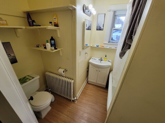 Photo - AVAILABLE JUNE - 3 Bed 1 Bath w/ Private Fenced Yard - $250 Off First Months Rent!