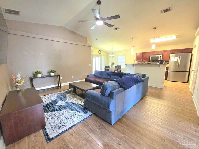 Photo - 197 Millet Cir