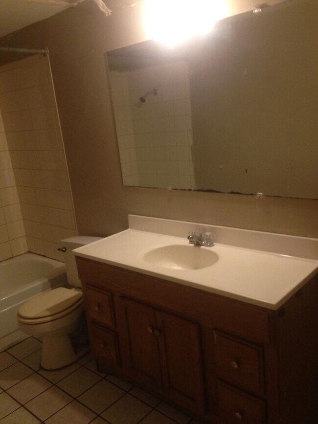 Photo - Fiesta II Apartments