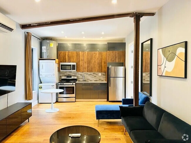 Building Photo - Furnished room/NOT APARTMENT Unit 4B