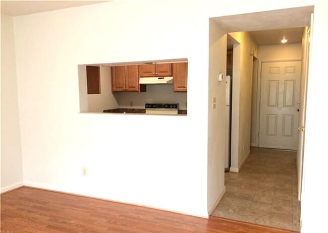 Photo - 2 bedroom/1.5 bathroom- The Midlands