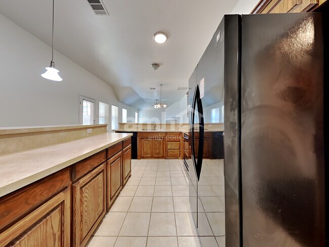 Photo - 4406 Shady Elm Dr