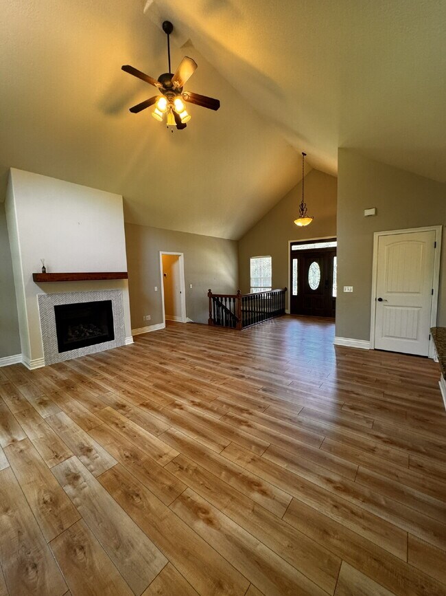 17 Miller Dr