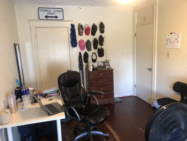 Photo - 512 Columbia Rd NW