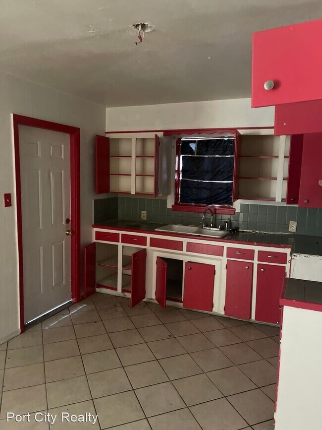 3 br, 1 bath House 547 Kemper Rental For Rent in Shreveport, LA