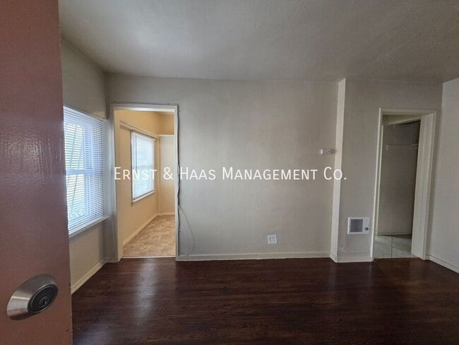 Photo - 25 Argonne Ave