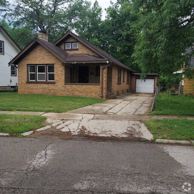 Building Photo - 1812 Kilburn Ave Rental