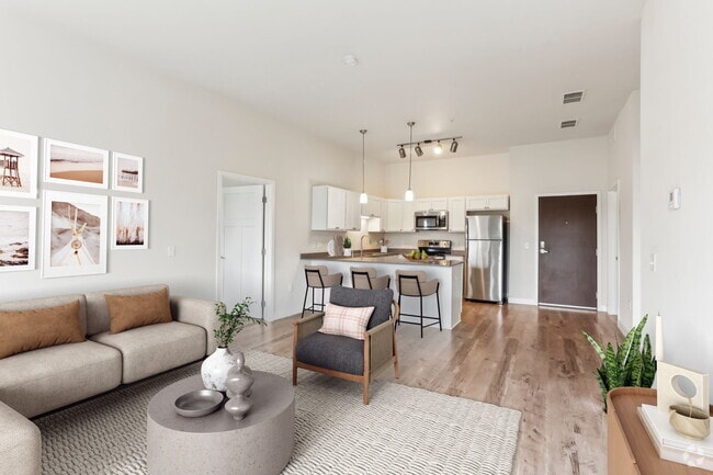 Building Photo - Lake Ridge Apartments