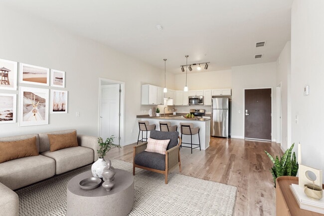 Lake Ridge Apartments - Lake Ridge Apartments