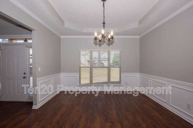 Photo - 28 White Pine Way