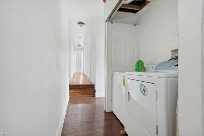 Photo - 3 br, 2 bath Triplex - 1539 CECIL B MOORE ... Unidad B