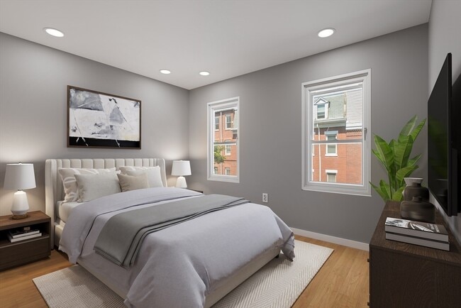 Building Photo - 769 E 6th St Unit 1