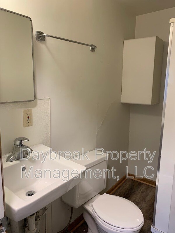 Photo - 1209-11 1/2 11 1/2 St N Rental