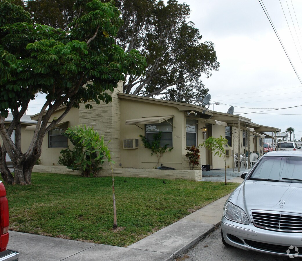 Photo - 1703-1707 Thomas St