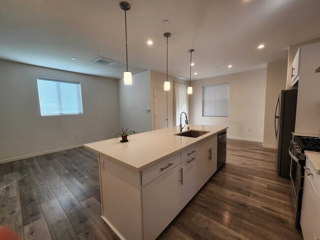 Photo - 250 Log Pond Ln