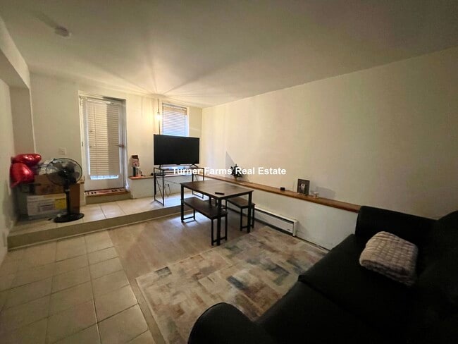 Photo - 28 Symphony Rd Unit 1