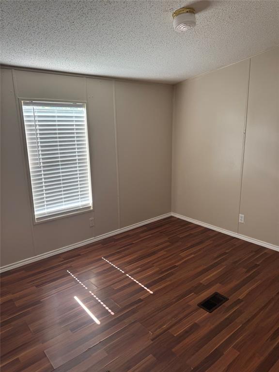 Photo - 307 Ella Ln