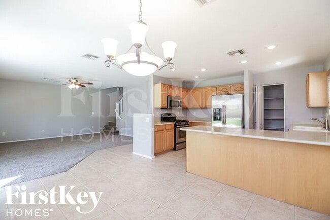 Photo - 375 W Jersey Way