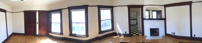 Photo - 2078 Atwood Ave Unidad C