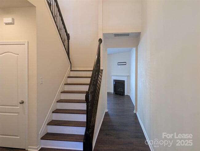 Photo - 115 Dellbrook St