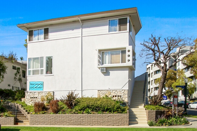 Levering Apartments