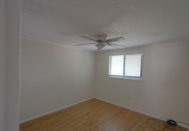 Photo - 207 Shore T Rd