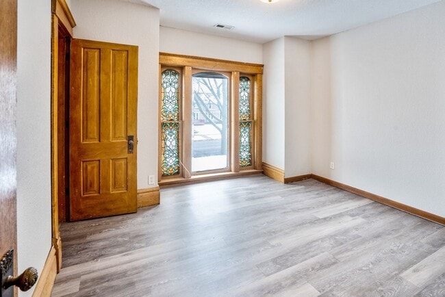 Building Photo - 809 Washington St Unit #2