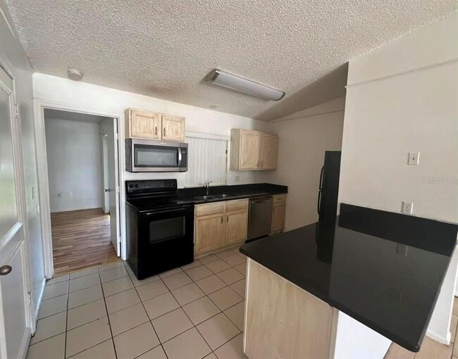 Photo - 1109 Woodman Way