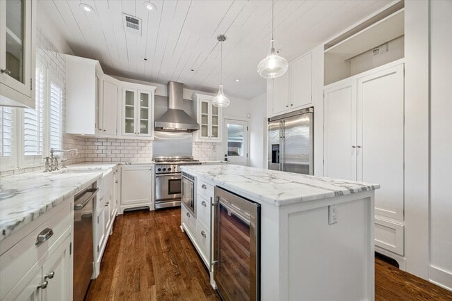 Photo - 6036 Feagan St