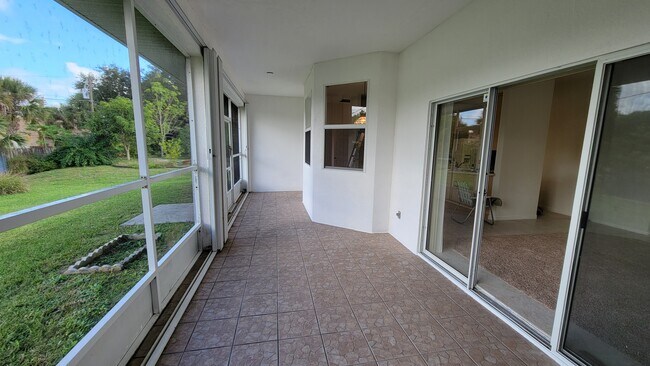 Photo - 475 Abello Rd SE