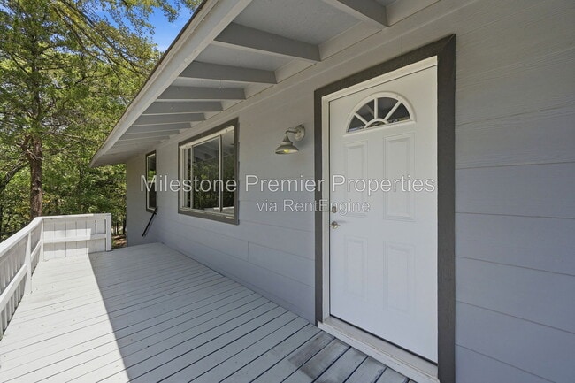 Photo - 101 Lakewood Ln
