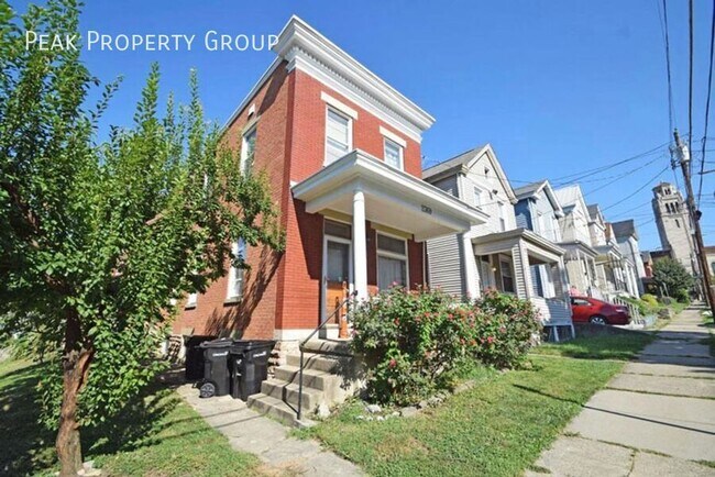 Building Photo - 2369 Flora St Rental