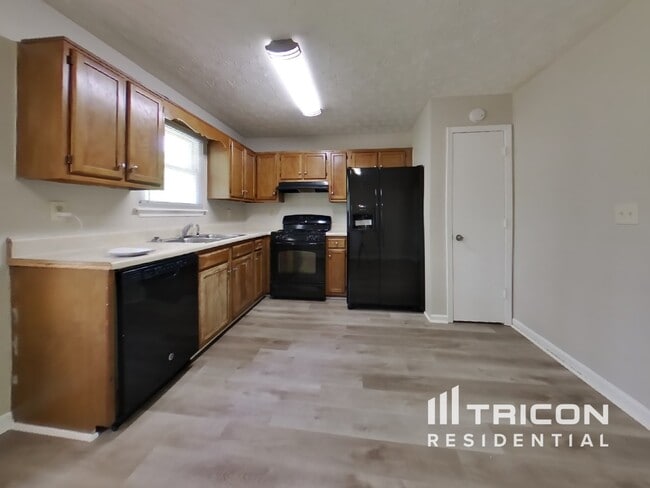 Photo - 2632 Winding Creek Dr