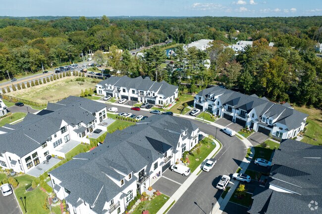 Photo - Sagamore at Mills Pond