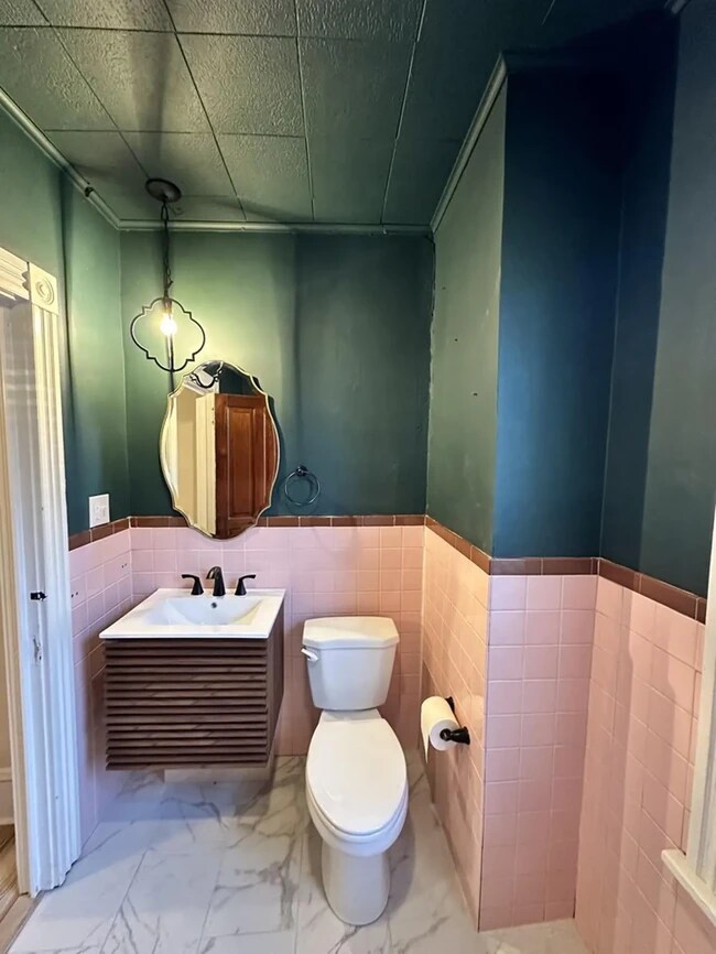 348 N Mulberry St Unit 1