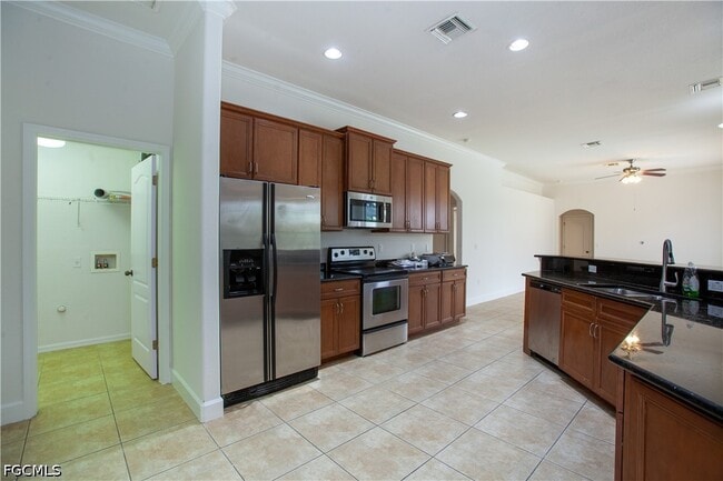 Photo - 2110 SW 38th Terrace