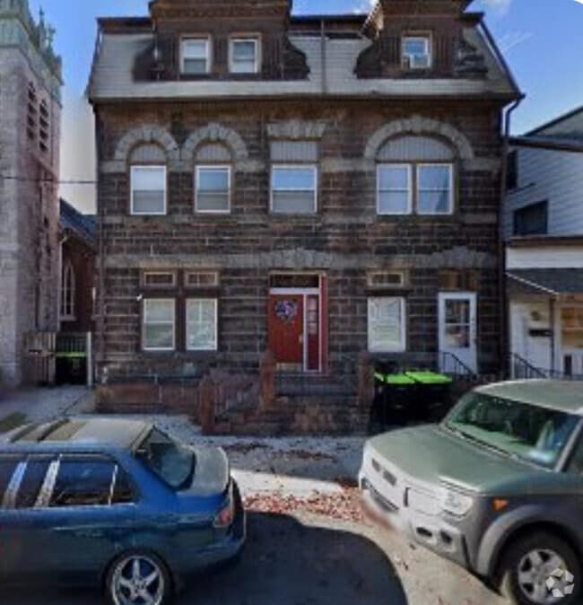 Building Photo - 339 N 8th St Unit 339 north 8th street Rental