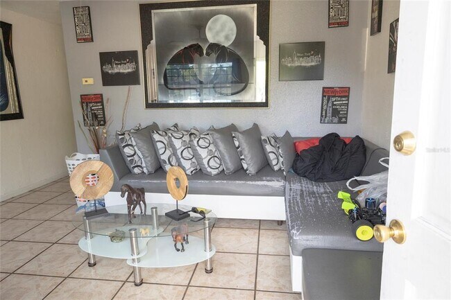 Photo - 1231 Herschell St