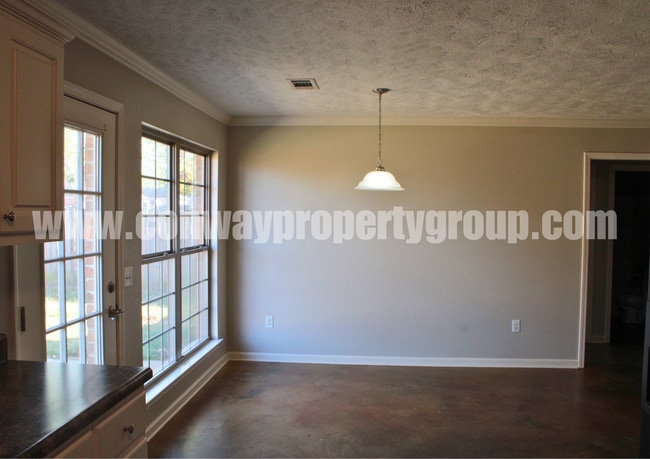 Photo - 27 Weatherwood Dr