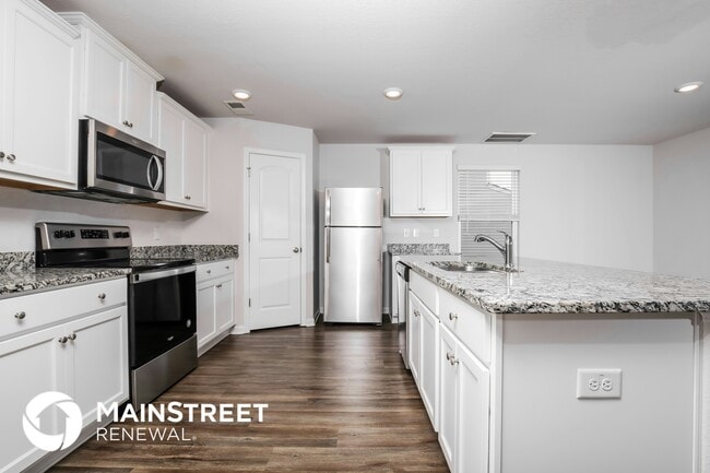 Photo - 545 Flannel Way