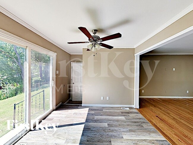 Photo - 1365 Carmona Dr