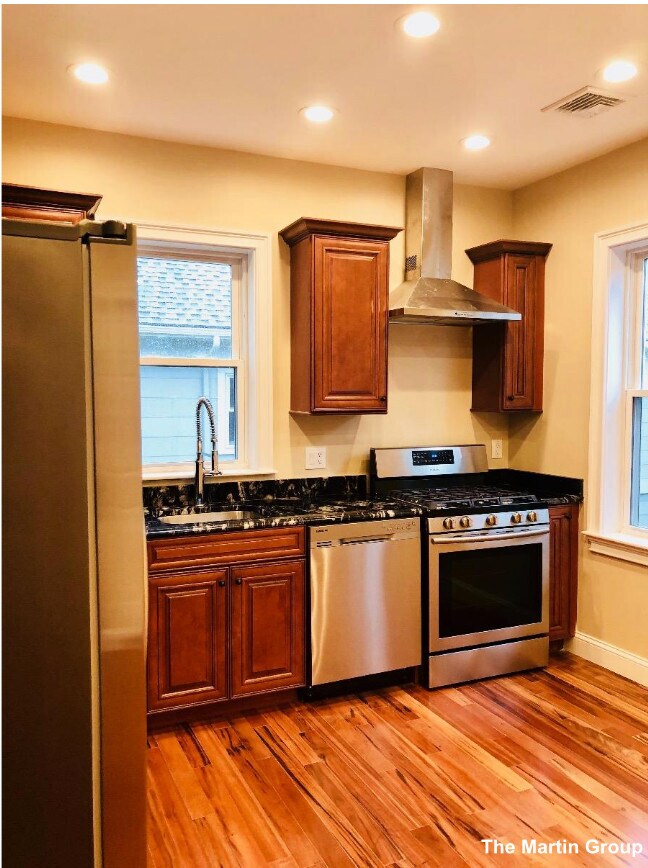 Photo - 136 Inman St Unit 1