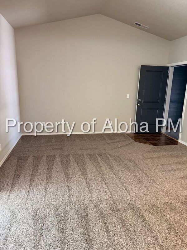 Photo - 10639 W Wasdale Dr
