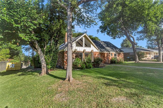 Photo - 508 Whittle Way